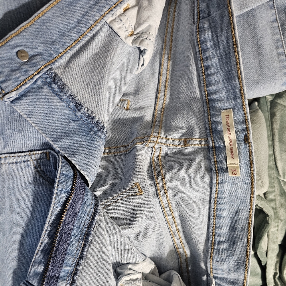 Sz-33 LEVIS SKINNY